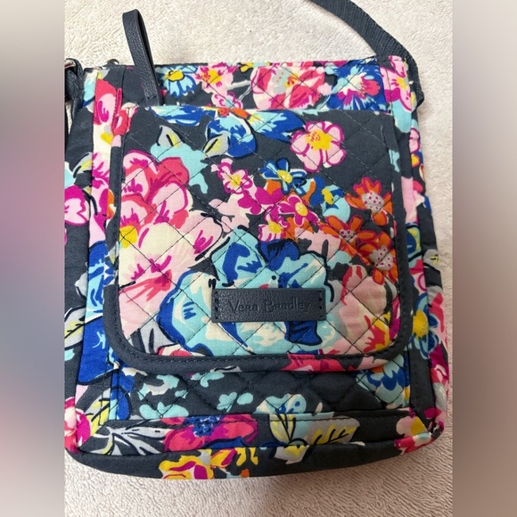 Vera Bradley RFID Mini Hipster Crossbody Purse-Pretty Posies Pattern (Grey) - Picture 2 of 8